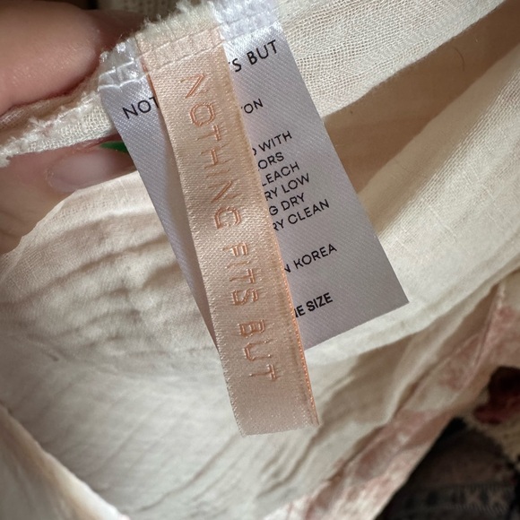 Nothing Fits But Robe - Picture 2 of 2